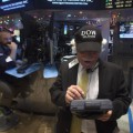 New York – In Broad, Thinly Traded Rally, Wall Street Hits Records