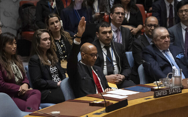 US vetoes Security Council resolution granting Palestinians full-member status at UN