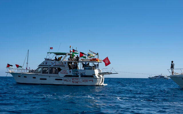 Gaza flotilla rebuffs calls to stop, as Israel readies for complex interception